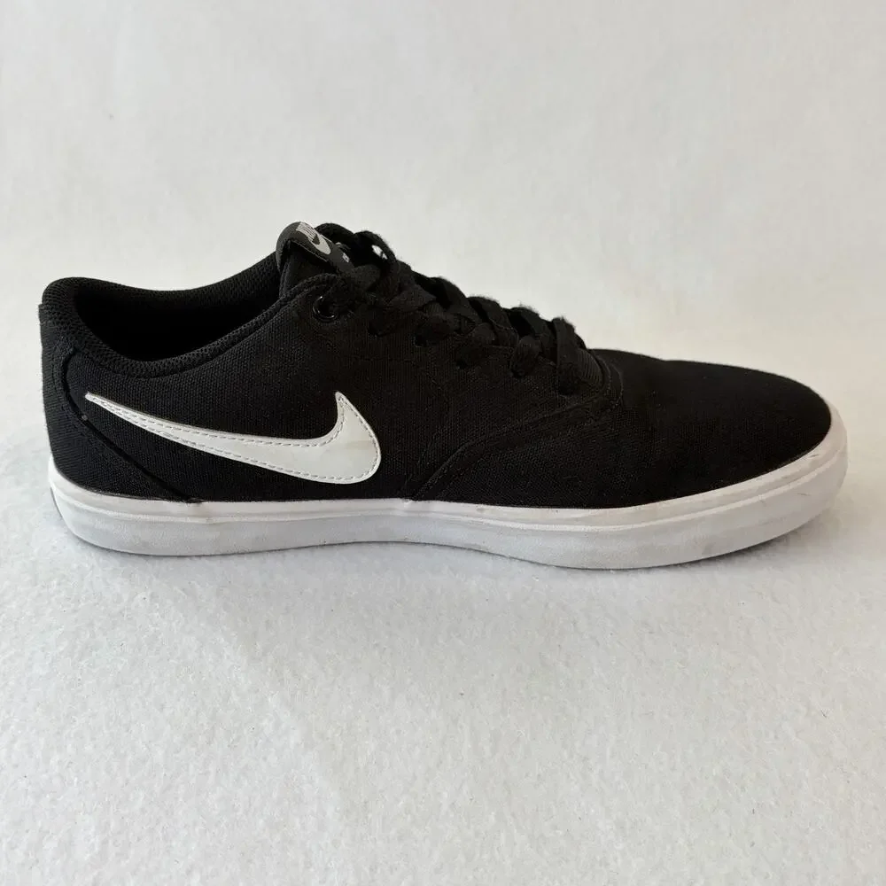 Nike SB Shoes Women’s 9.5 Black White Sneakers Low Top
